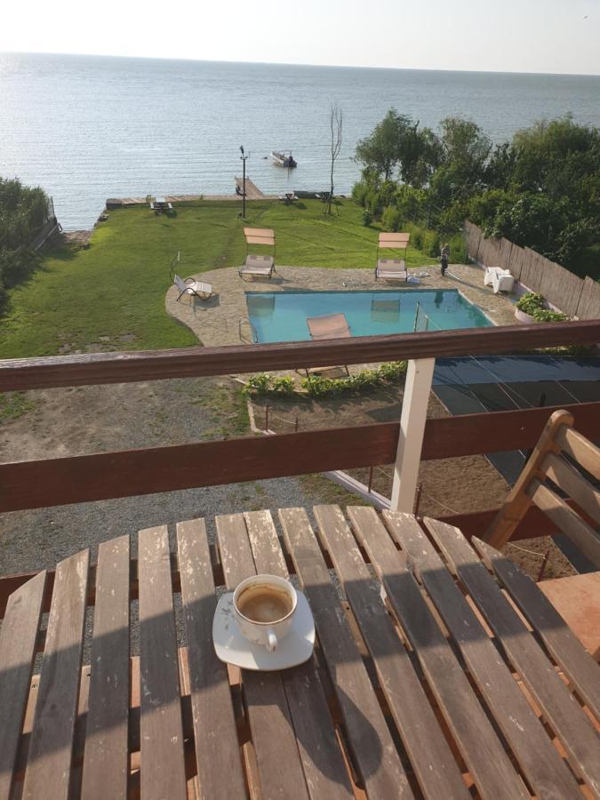 Hotel Poarta Apelor Sarichioi Zewnętrze zdjęcie