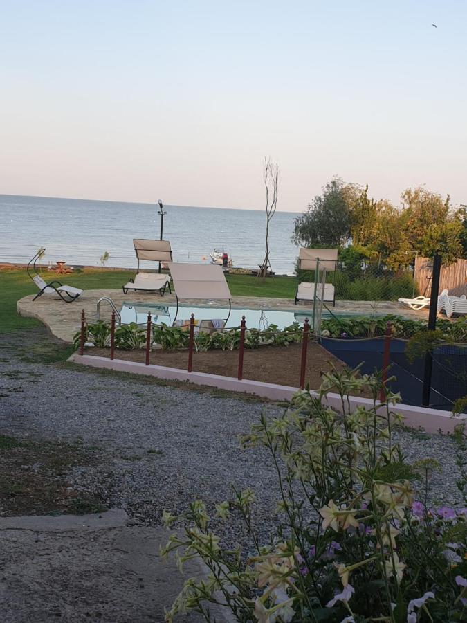 Hotel Poarta Apelor Sarichioi Zewnętrze zdjęcie
