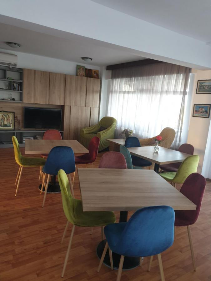 Hotel Poarta Apelor Sarichioi Zewnętrze zdjęcie