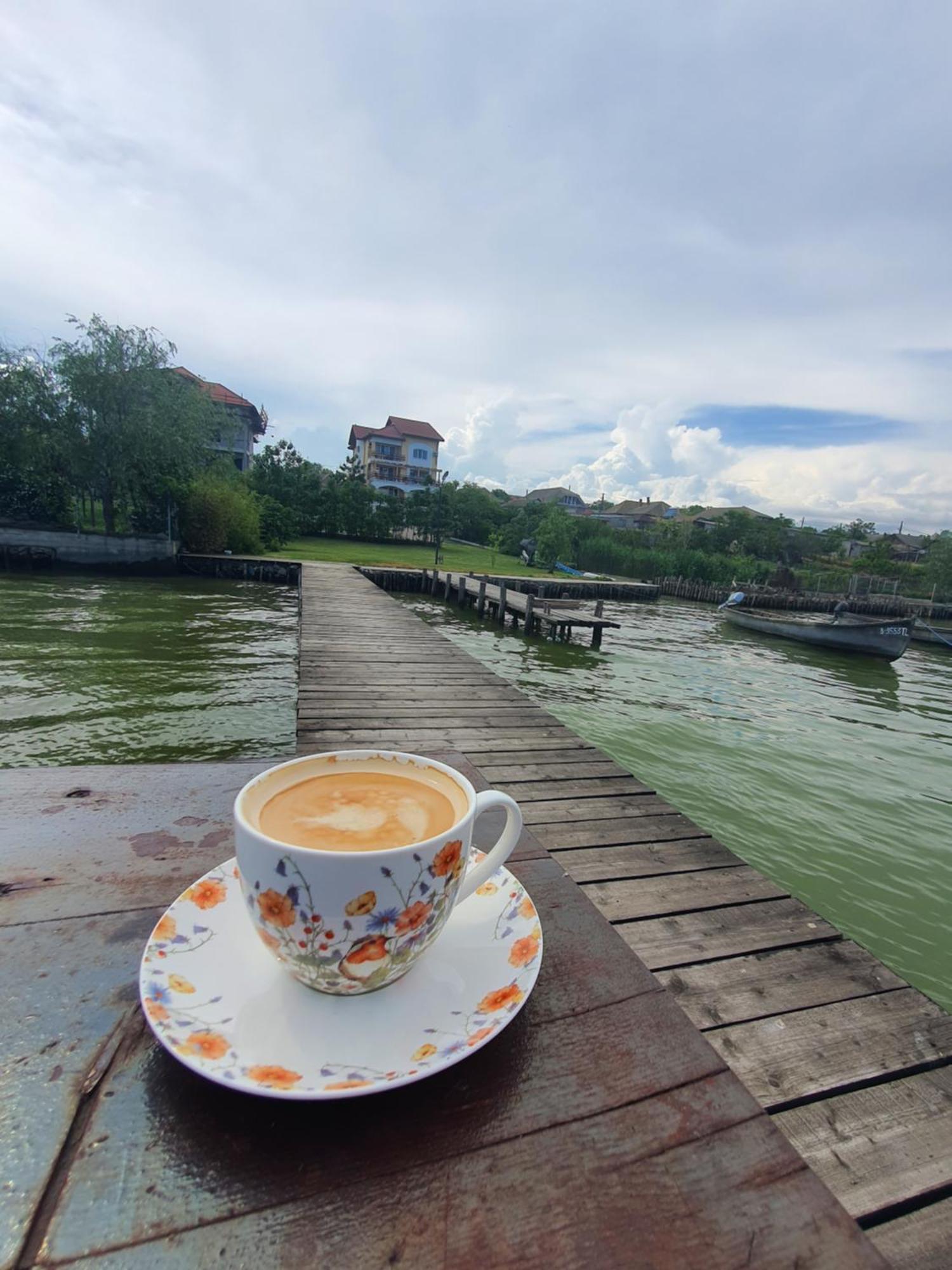 Hotel Poarta Apelor Sarichioi Zewnętrze zdjęcie